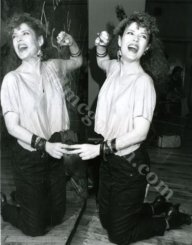 Bernadette Peters 1985, NY.jpg
